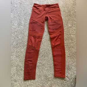 Medium Alo Leggings